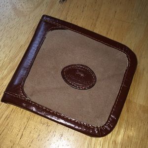 Manhattan Water Buffalo Outdoor Collection wallet
